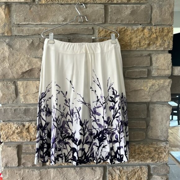 Coldwater Creek White A-line Skirt with Purple Floral Print Size Small (6-8) - Picture 8 of 14